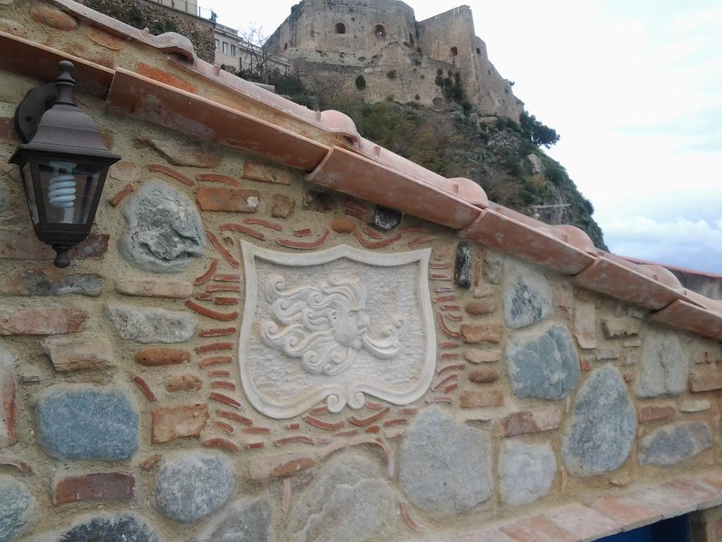 Casa Il Soffio Di Eolo Hotel Scilla Kültér fotó