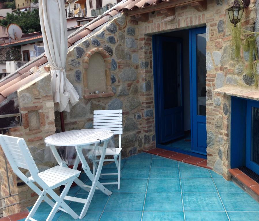 Casa Il Soffio Di Eolo Hotel Scilla Szoba fotó