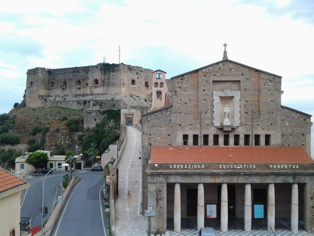 Casa Il Soffio Di Eolo Hotel Scilla Kültér fotó