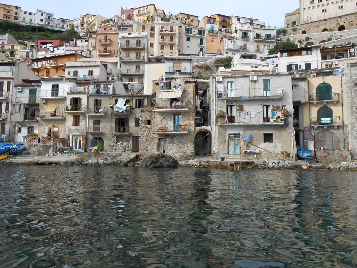 Casa Il Soffio Di Eolo Hotel Scilla Kültér fotó